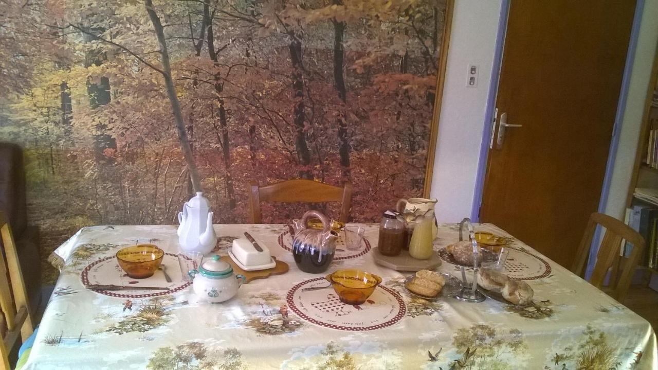 Bed and Breakfast Au Domaine Des Oiseaux Montredon  Esterno foto
